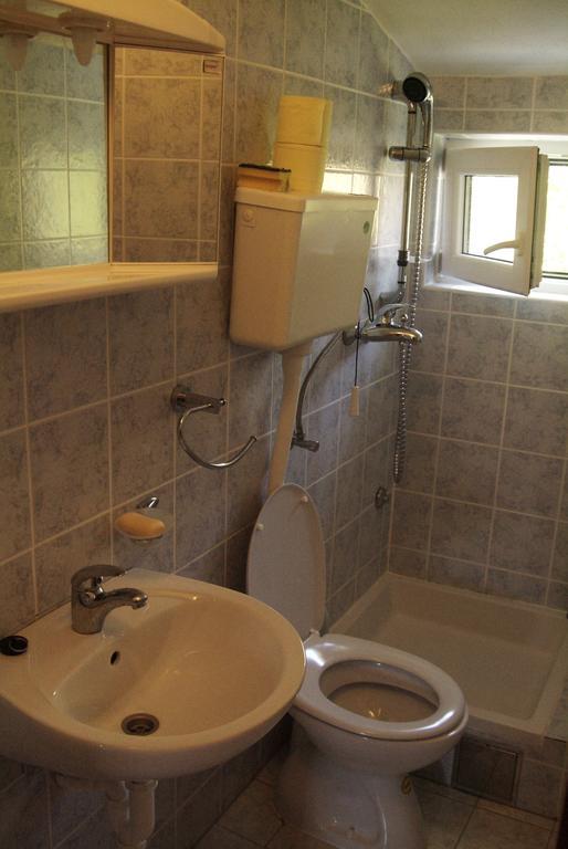 Apartments Primorac Podaca Kamer foto