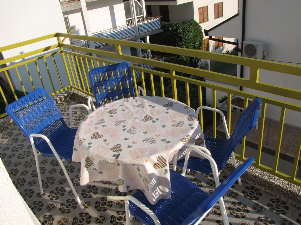 Apartments Primorac Podaca Kamer foto